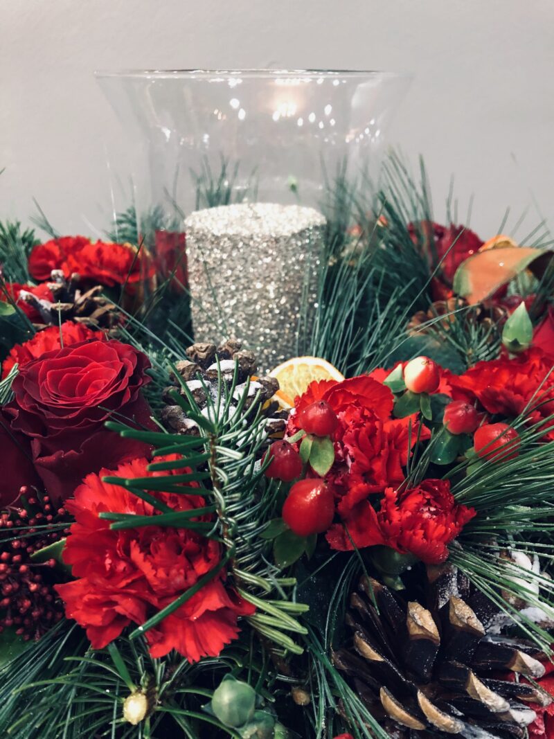 Red Christmas Centrepiece - Image 2